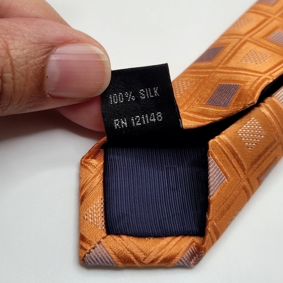 Orange Geometric 100% Silk Men's Tie - Picture 2 of 3